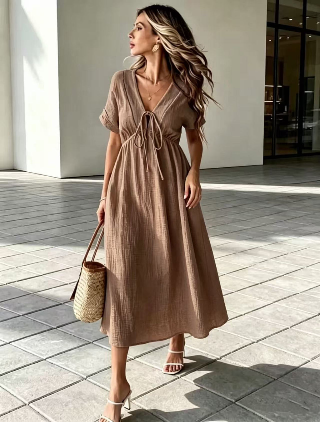 Women's V-neck comfortable long-sleeved short dress
